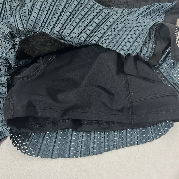 Free People Movement - Playoff Shorts Size Large - Picture 15 of 16